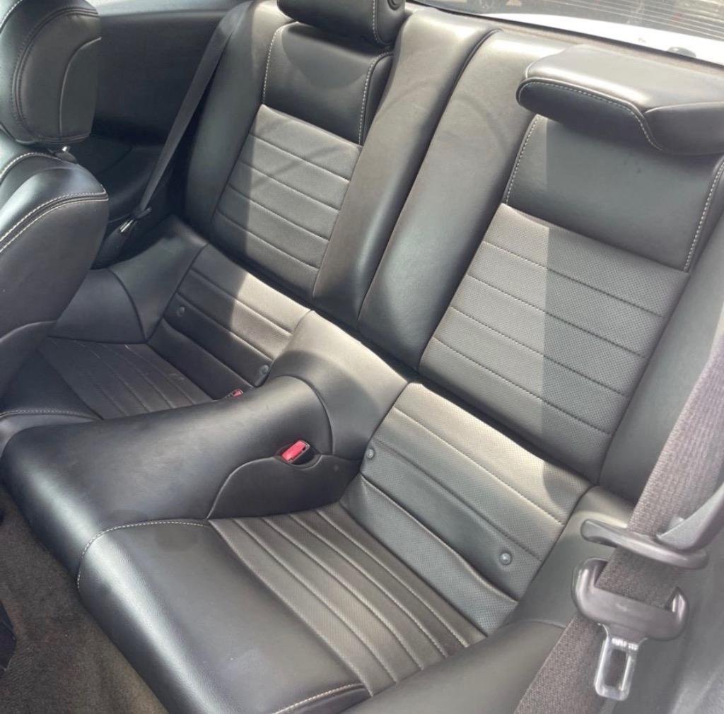 2013 Ford Mustang V6 Premium - Photo 9