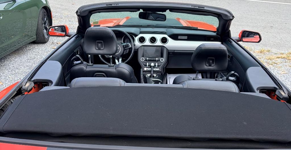 2016 Ford Mustang EcoBoost Premium - Photo 8
