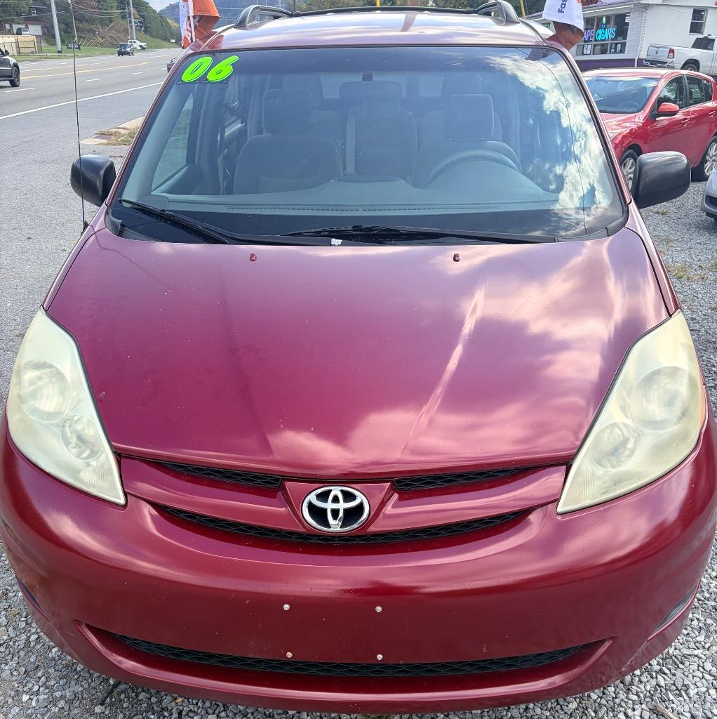 2006 Toyota Sienna LE